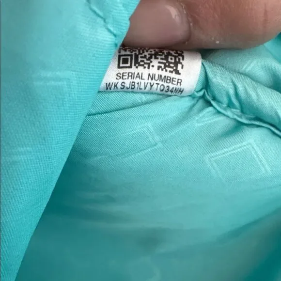 Vera Bradley Go Fish Blue Patterned Quilted Large Essential Travel Backpack NWT - Picture 12 of 13